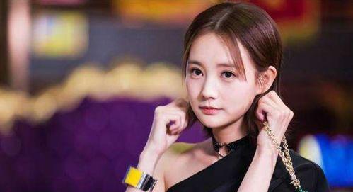 女主进入娱乐圈吃瓜,女主的吃瓜成长记  第2张